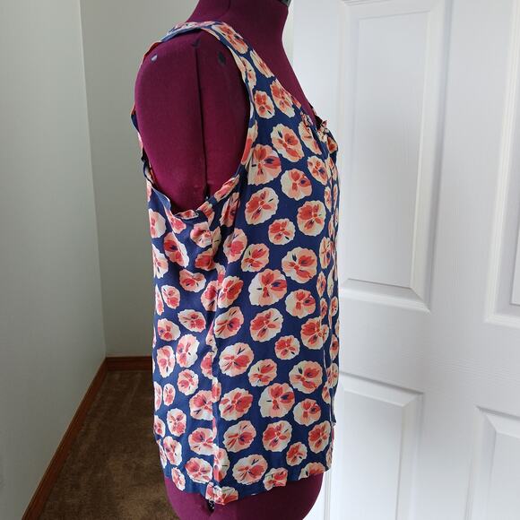 Old Navy Floral Tank Top L hidden buttons blue pink peach classic coconut girl - Picture 4 of 13